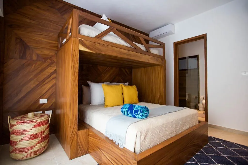 Villa Latina Tulum 0*,